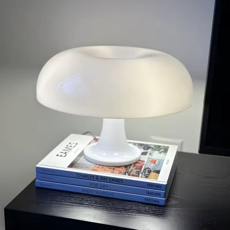 Lumosfera Lamp – Retro Elegance for Modern Spaces